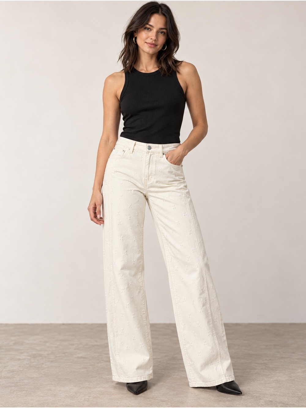 Future Collective Mid Rise Wide Leg Jeans Cream Textured Distressed 8 NWT